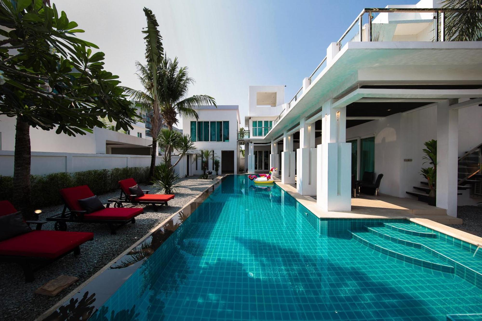 Villas In Pattaya Jomtien Beach Exterior photo