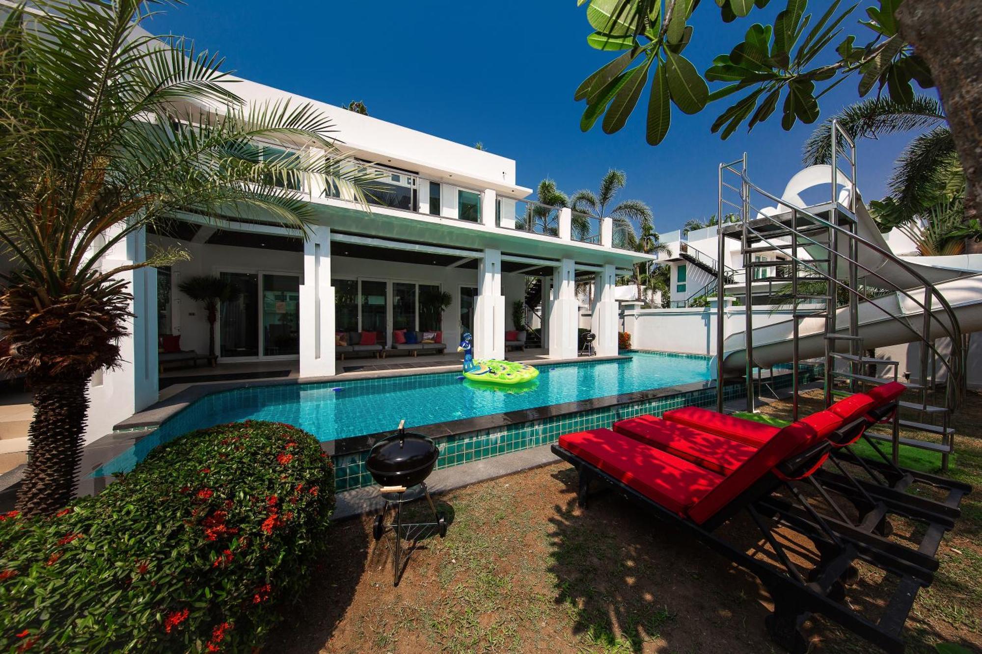 Villas In Pattaya Jomtien Beach Exterior photo