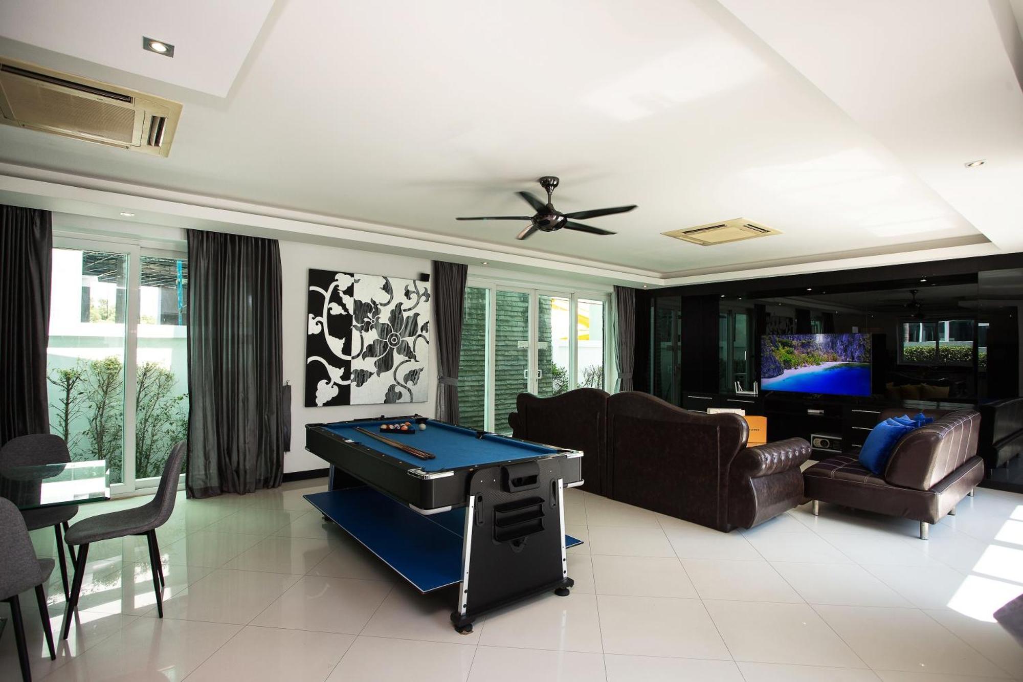 Villas In Pattaya Jomtien Beach Room photo