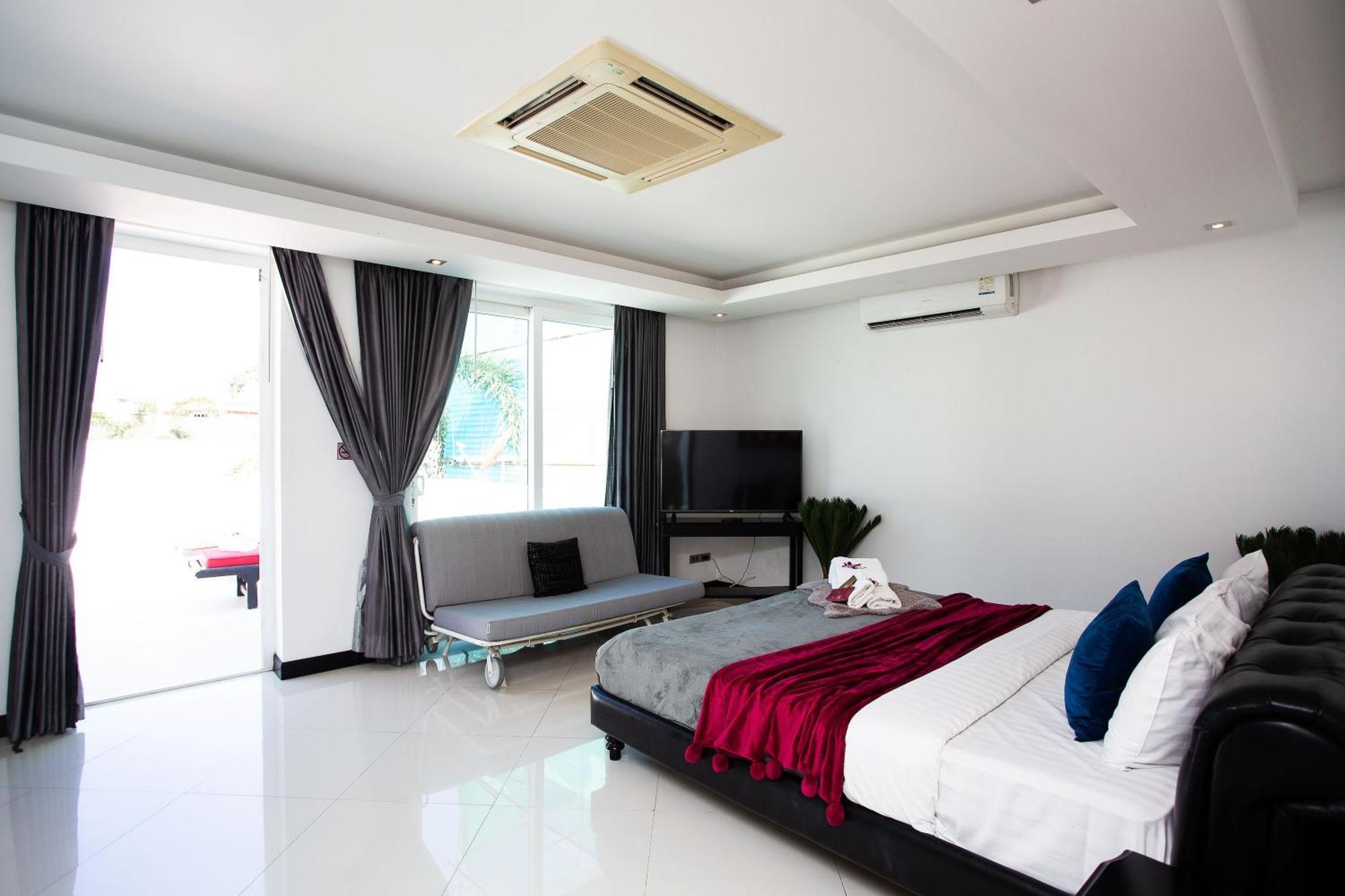 Villas In Pattaya Jomtien Beach Room photo